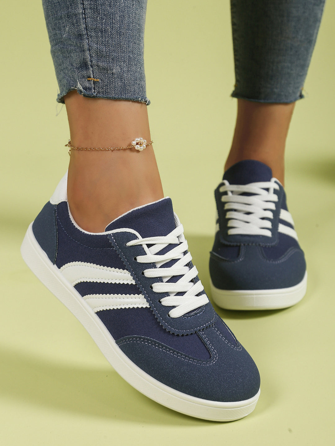LIV CLASSIC SNEAKERS