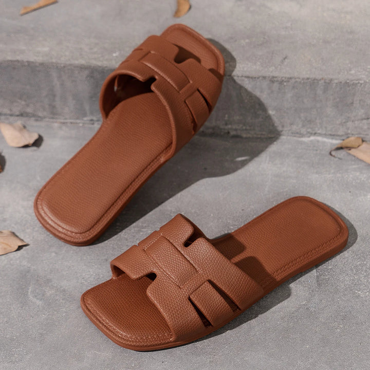 EVE FLAT LEATHER SANDALS